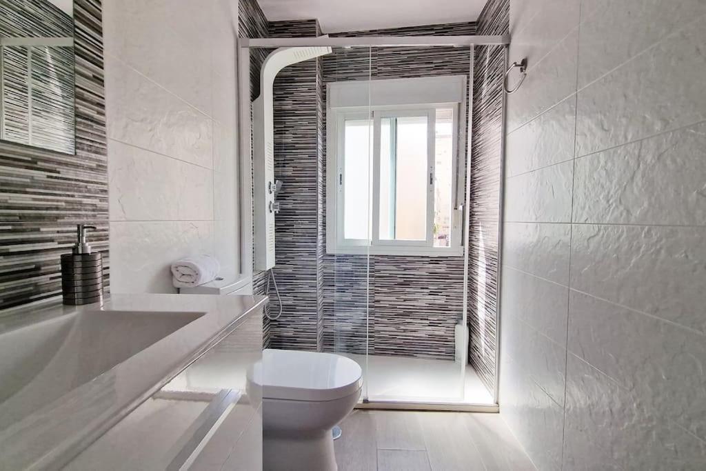 Luminoso Apartamento Centro Triana Sevilla
